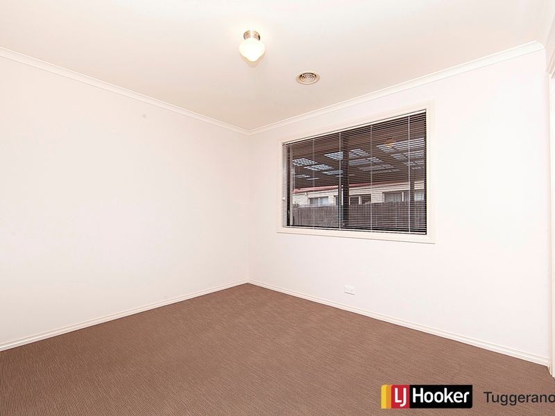 8 Scully Street, Gordon ACT 2906