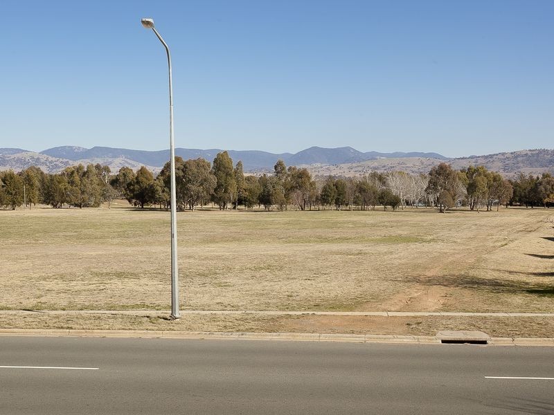 187 Clive Steele Avenue, Monash ACT 2904