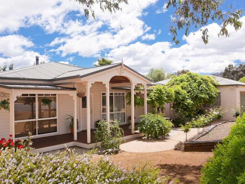 10 Littler Place, Banks ACT 2906