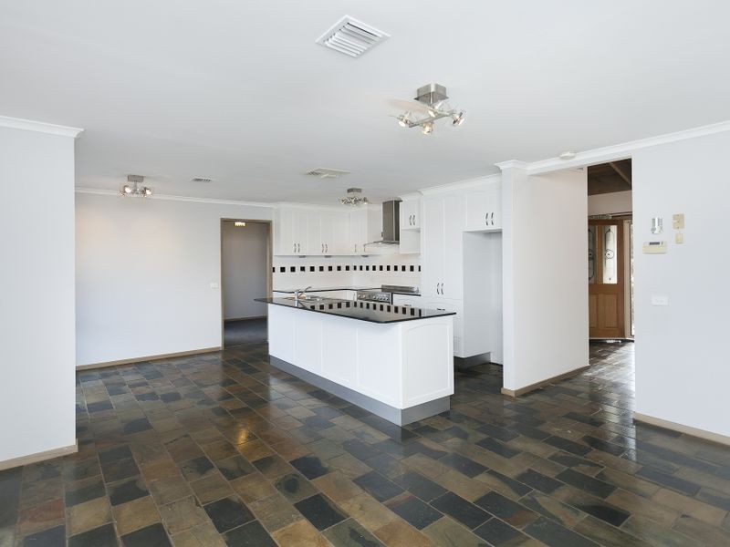 70 Denovan Circuit, Calwell ACT 2905