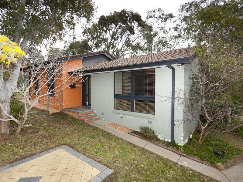 7 Maidment Place, Kambah ACT 2902