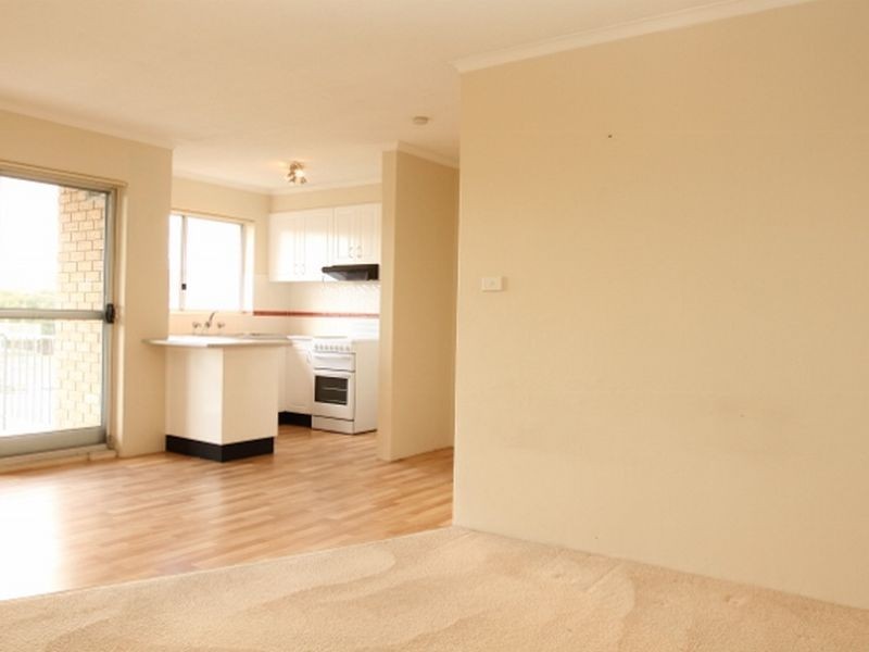 6/17 Carinya Street, Queanbeyan NSW 2620