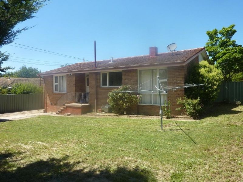 4 Earle Street, Lyneham ACT 2602