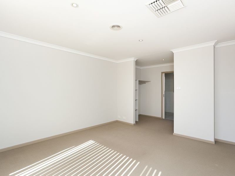 8/70 Hurtle Avenue, Bonython ACT 2905