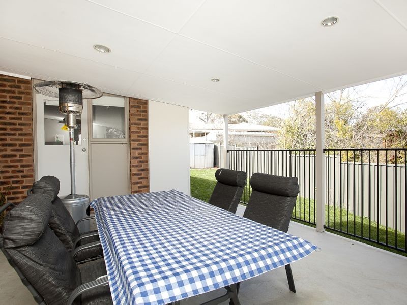 28 Jenner Court, Wanniassa ACT 2903