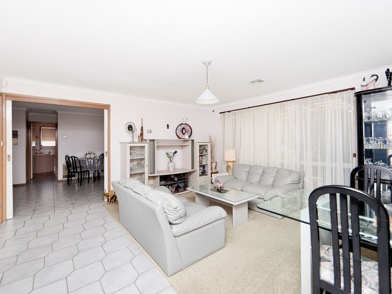 2 Downward Place, Kambah ACT 2902