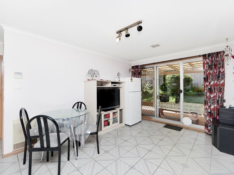 2 Downward Place, Kambah ACT 2902