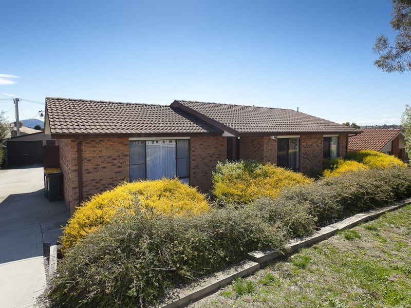 18 Hurtle Avenue, Bonython ACT 2905
