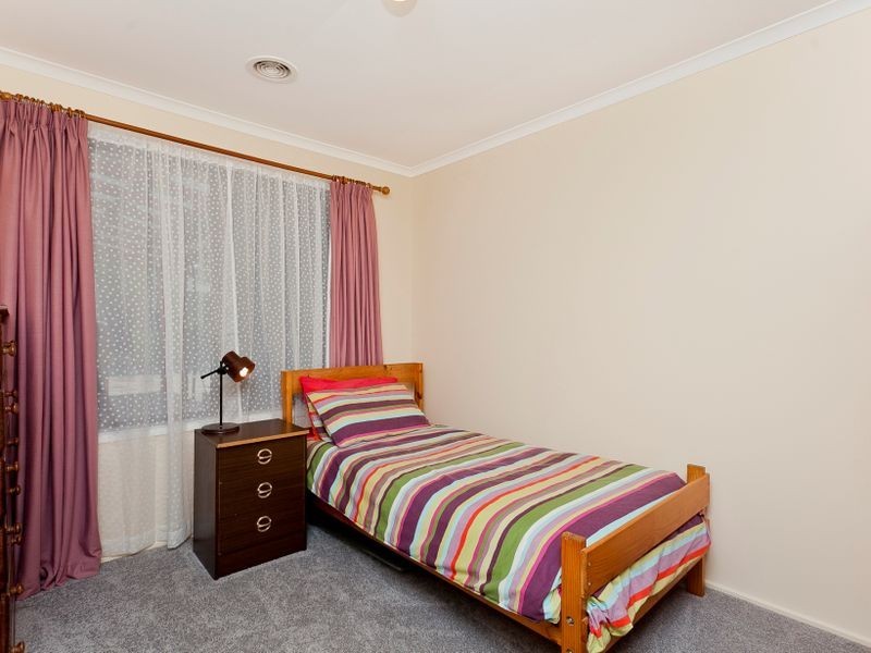 6 Derry Street, Monash ACT 2904
