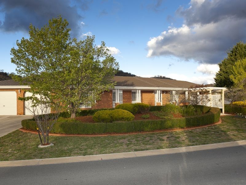 27 Loureiro Street, Conder ACT 2906