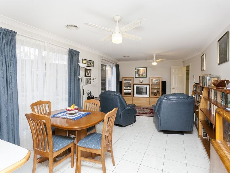 27 Loureiro Street, Conder ACT 2906