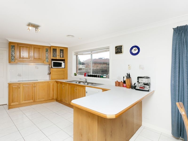 27 Loureiro Street, Conder ACT 2906