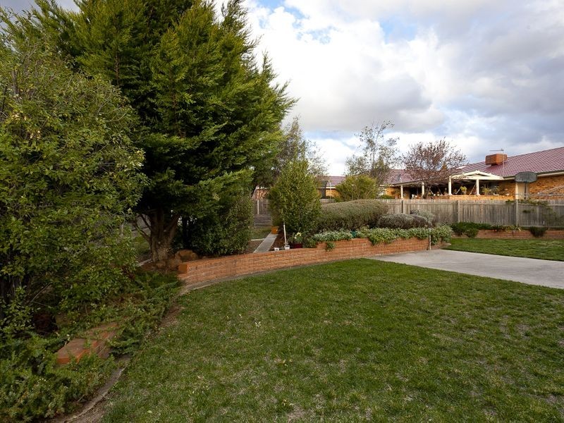 27 Loureiro Street, Conder ACT 2906