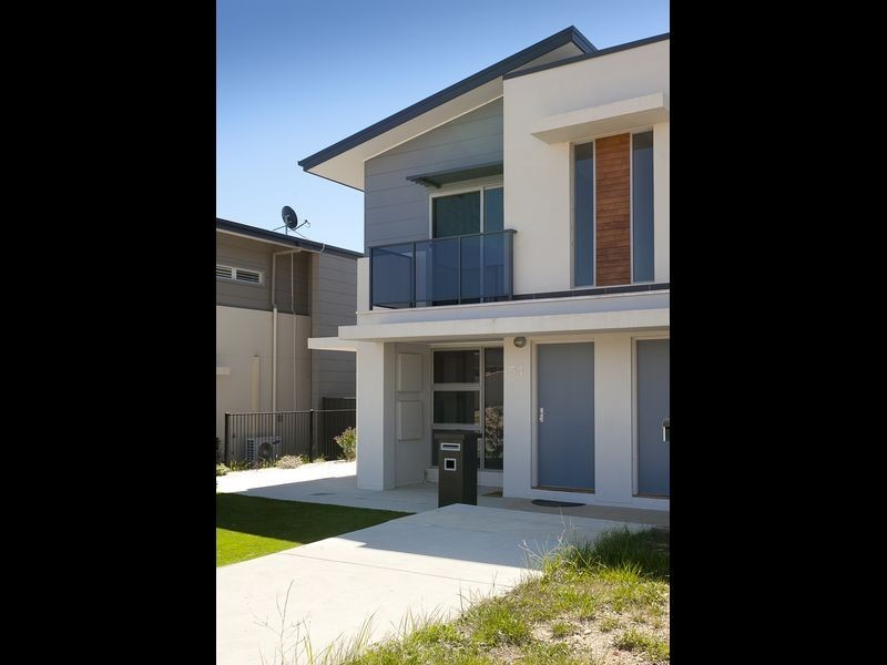 51 Cazneaux Crescent, Weston ACT 2611