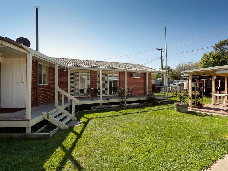 10 Yambina Crescent, Waramanga ACT 2611