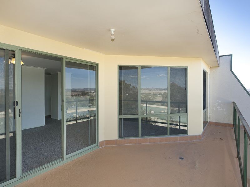 33/40 Leahy Close, Narrabundah ACT 2604