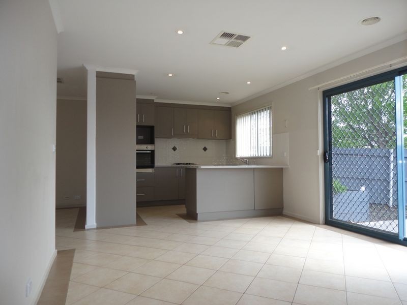 2/58 Betty Maloney Crescent “Sunris, Banks ACT 2906