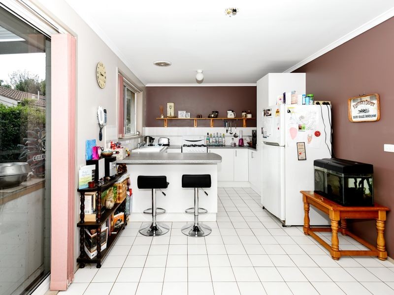 6 Bastow Circuit, Banks ACT 2906
