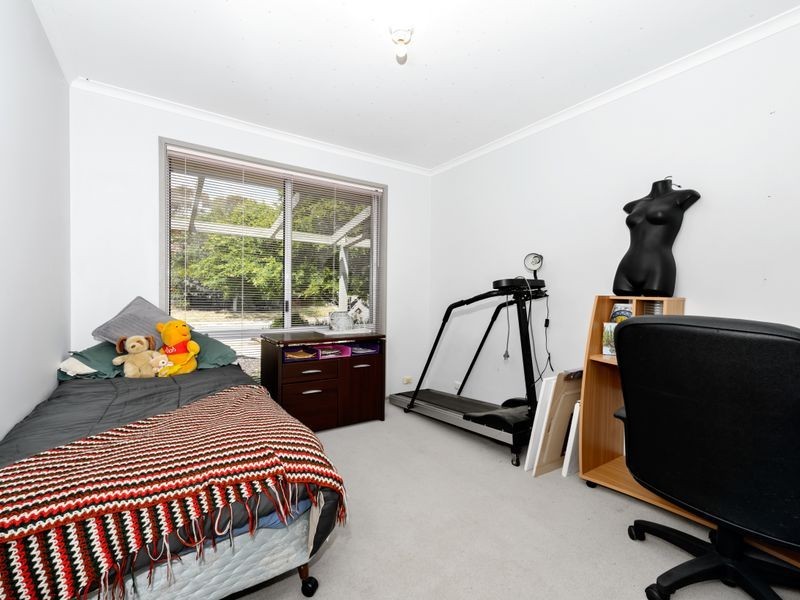 6 Bastow Circuit, Banks ACT 2906