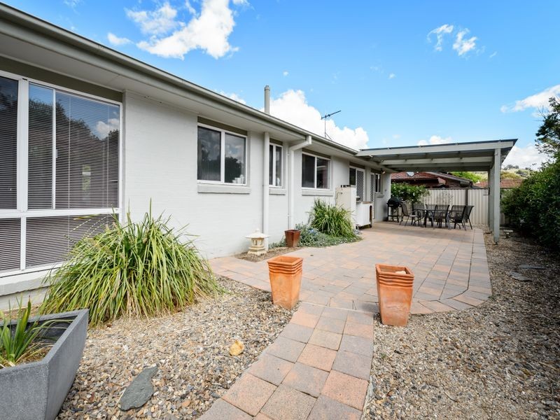 6 Bastow Circuit, Banks ACT 2906