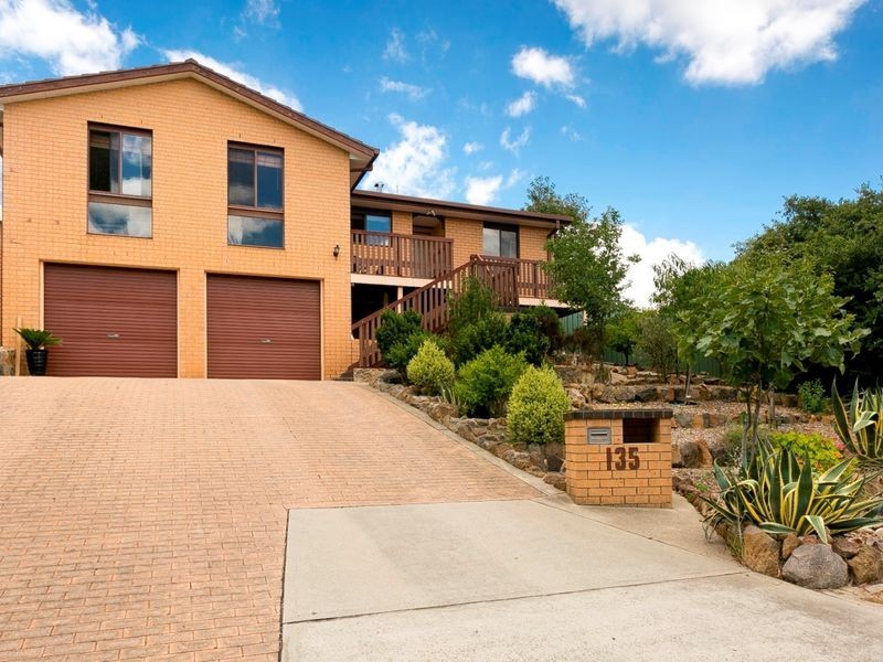 135 Lawrence Wackett Crescent, Theodore ACT 2905