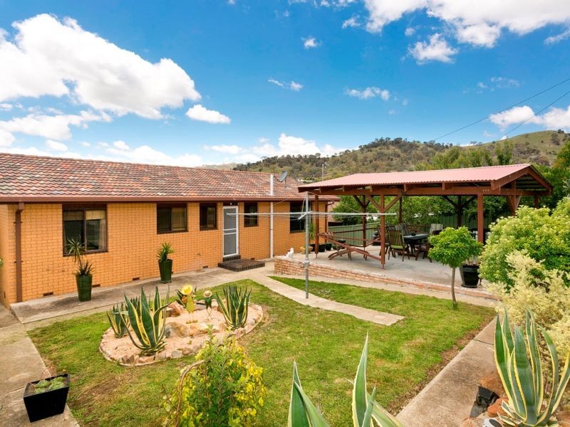 135 Lawrence Wackett Crescent, Theodore ACT 2905