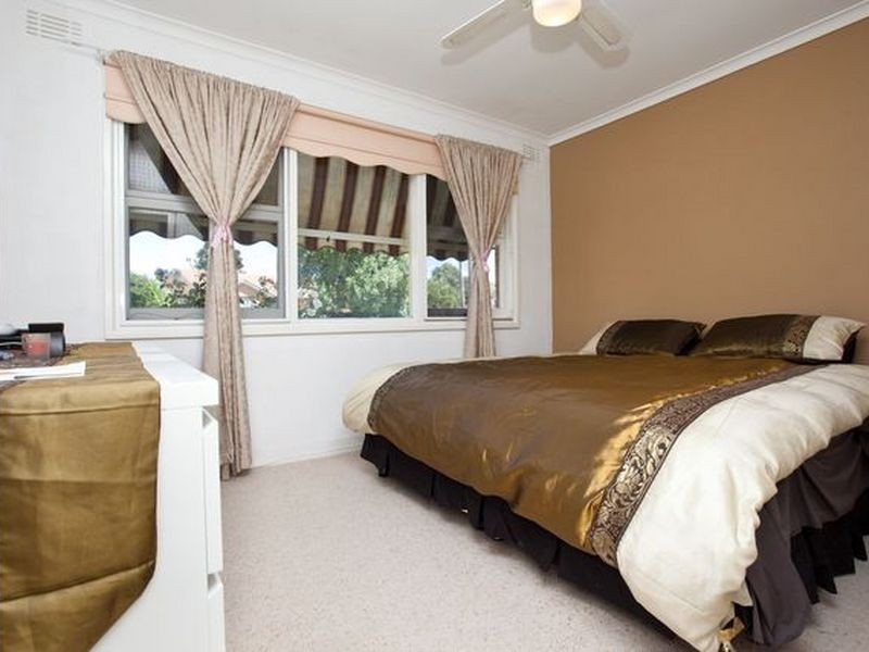 8 Dane Street, Karabar NSW 2620