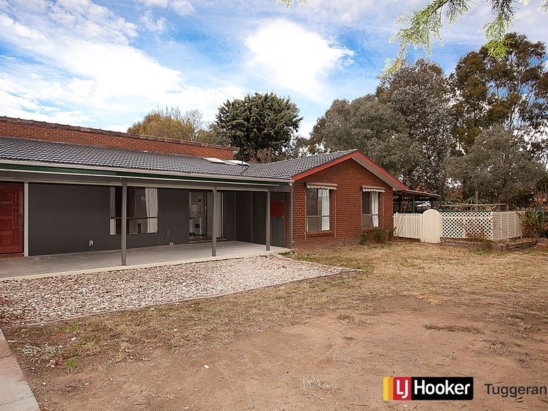 51 Beattie Crescent, Chisholm ACT 2905