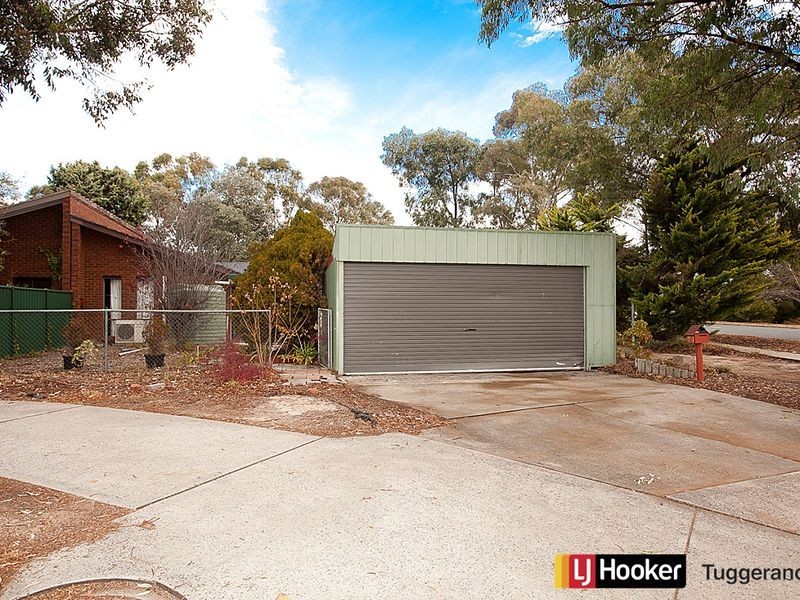 51 Beattie Crescent, Chisholm ACT 2905