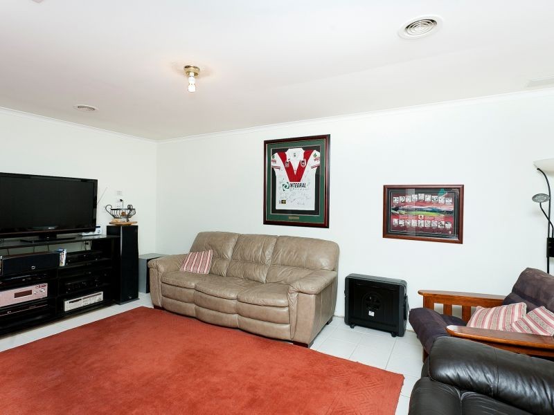 17 Curnow Place, Chisholm ACT 2905