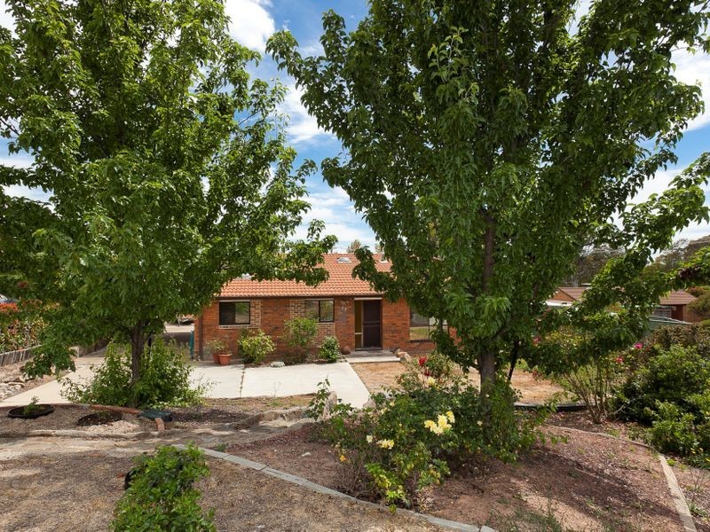 17 Curnow Place, Chisholm ACT 2905