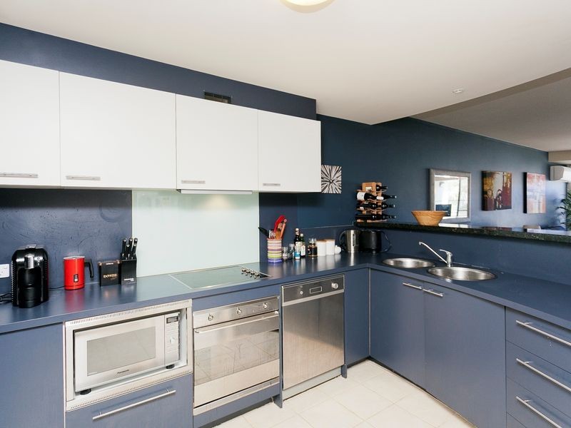 13/2 Eldridge Crescent, Garran ACT 2605