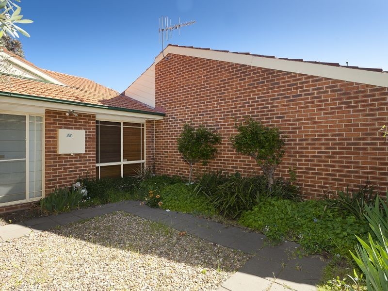 18/34 Sid Barnes Crescent, Gordon ACT 2906