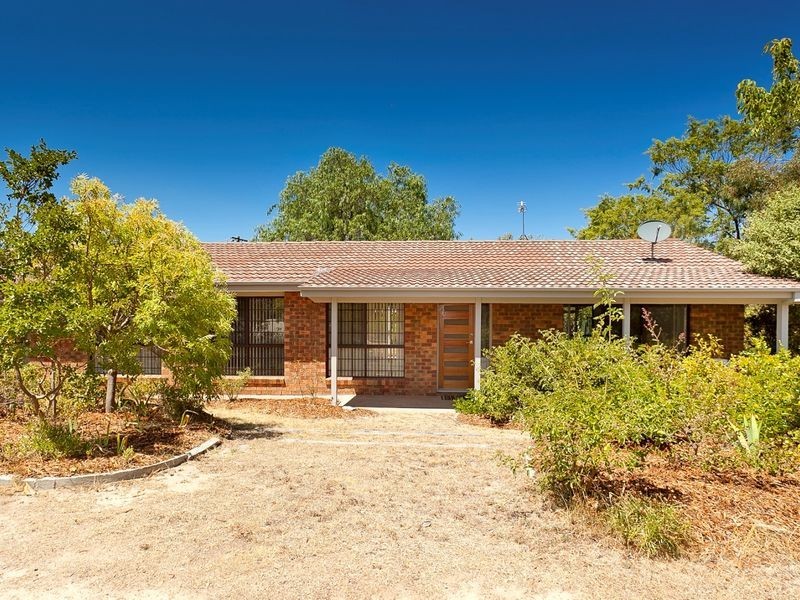 2 Bulcock Place, Fadden ACT 2904