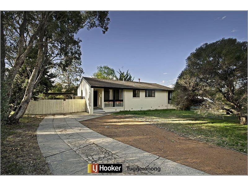 54 Mckillop Circuit, Kambah ACT 2902