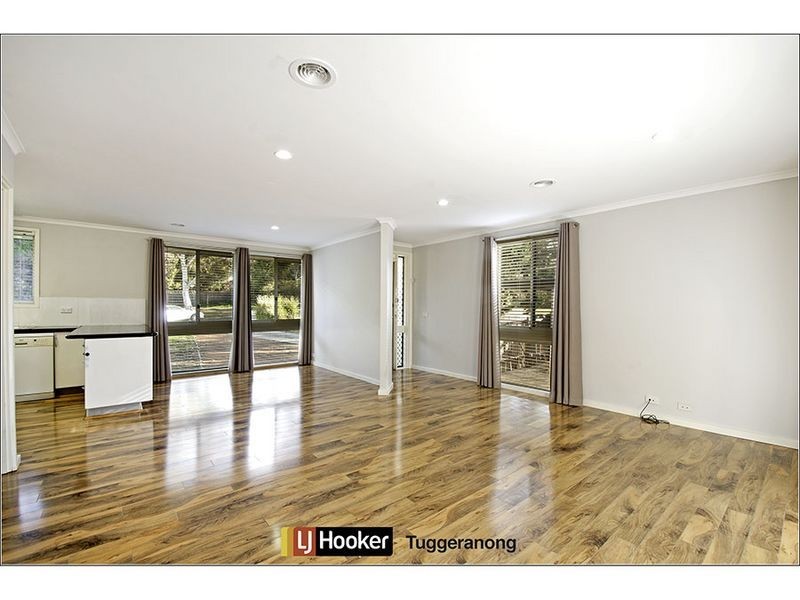 54 Mckillop Circuit, Kambah ACT 2902