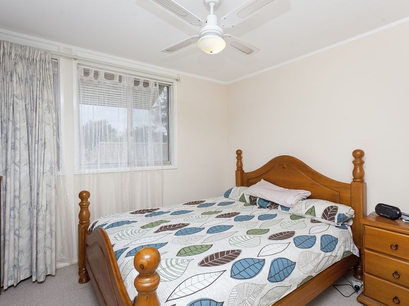 2 Jenner Court, Wanniassa ACT 2903