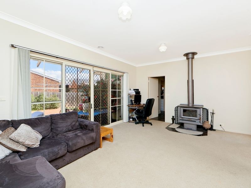 4 Kingscote Crescent, Bonython ACT 2905