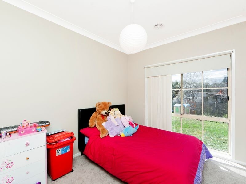 4 Kingscote Crescent, Bonython ACT 2905