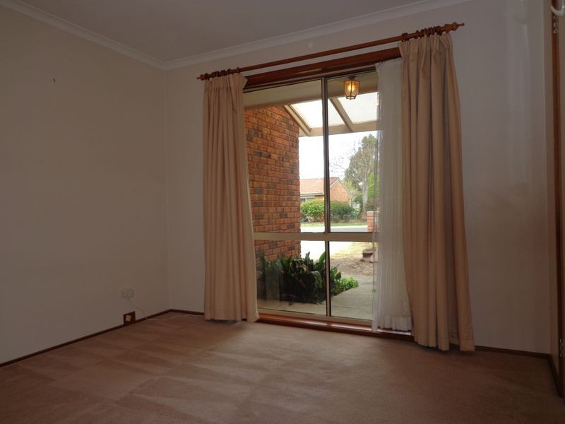 4 Steffanoni Circuit, Monash ACT 2904