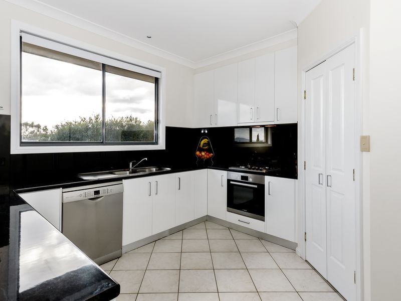 2 Glenora Court, Jerrabomberra NSW 2619