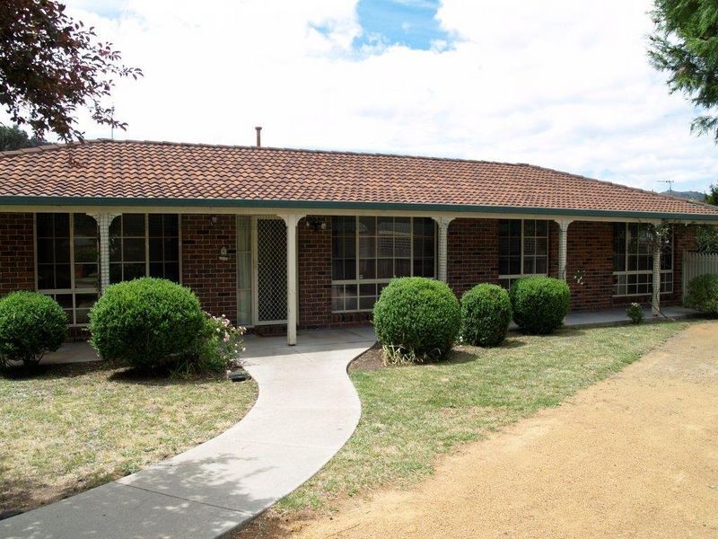 6 Flegg Crescent, Gordon ACT 2906