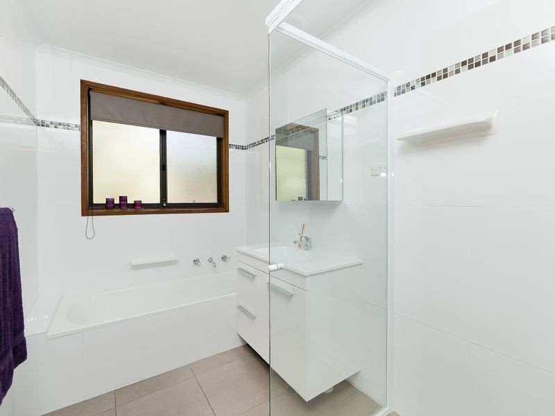 8 Rickard Place, Gowrie ACT 2904