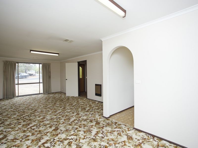 8 Broadhurst Street, Kambah ACT 2902