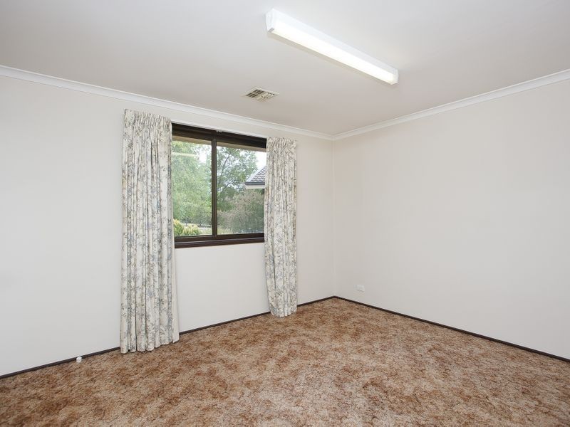 8 Broadhurst Street, Kambah ACT 2902