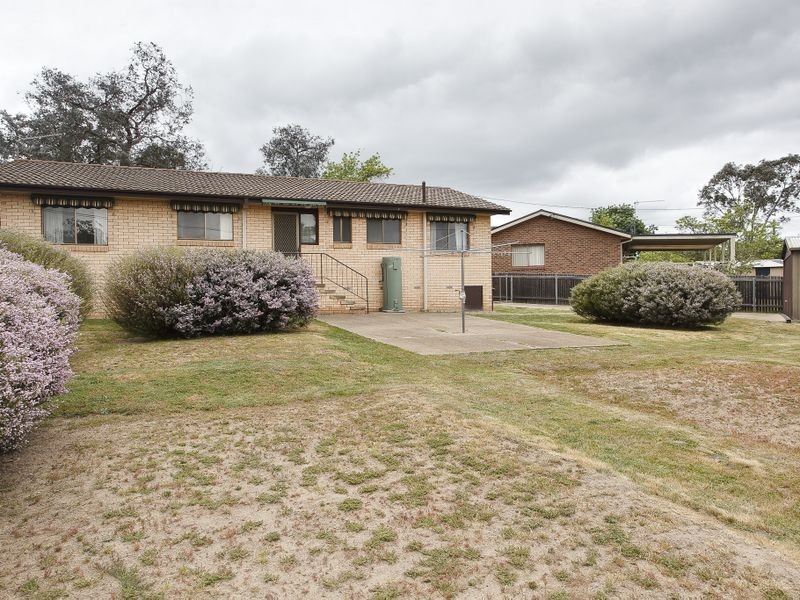 8 Broadhurst Street, Kambah ACT 2902