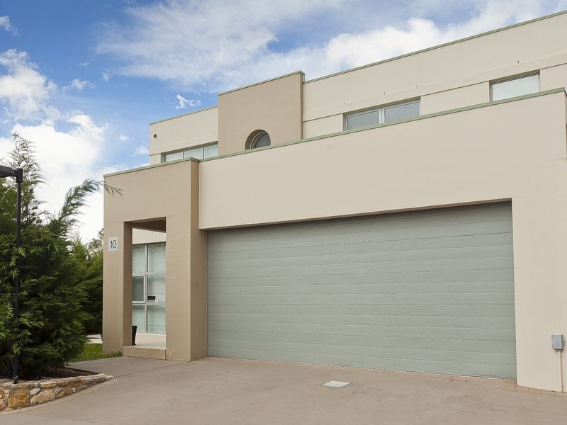 10/6 Webber Crescent, Calwell ACT 2905