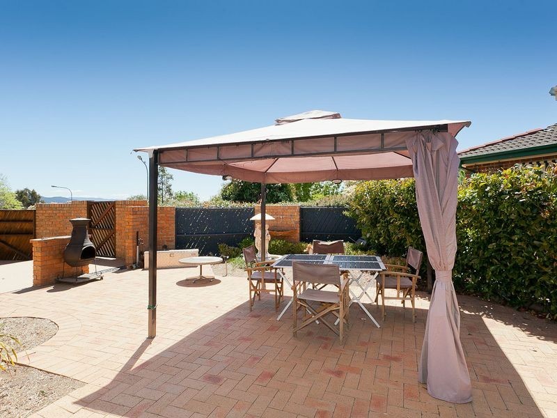 2 McKeown Place, Banks ACT 2906