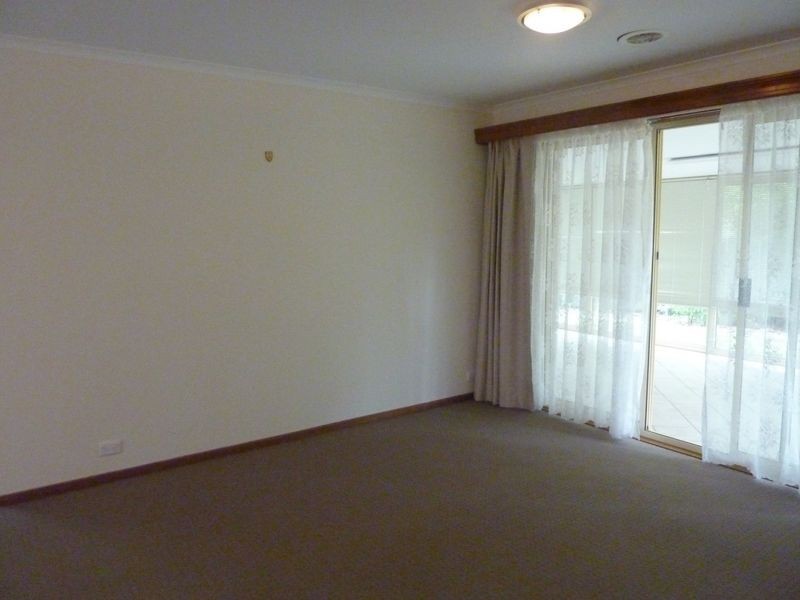 8A Kayser Place, Monash ACT 2904