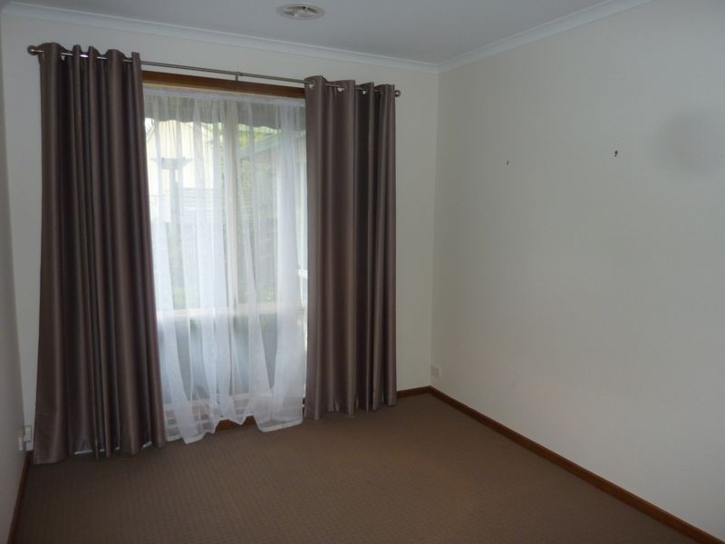 8A Kayser Place, Monash ACT 2904